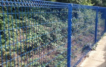 commercial Mesh and Palisade fencing Hampshire